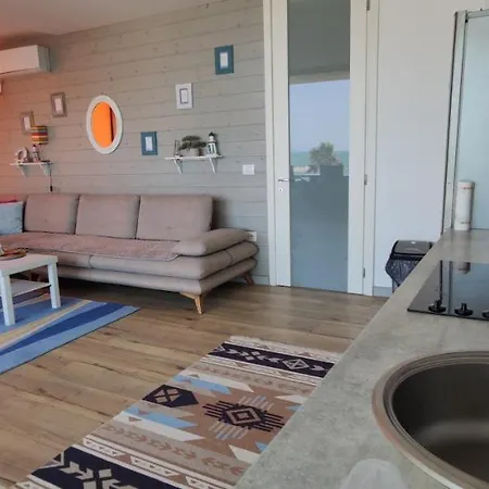 Luxury In Qerret * Golem (Tirana)