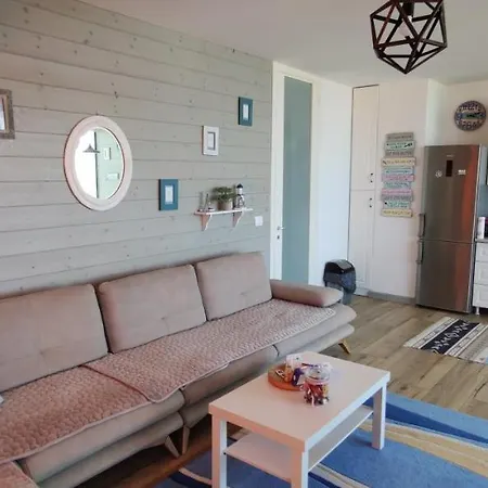 Luxury In Qerret Apartment