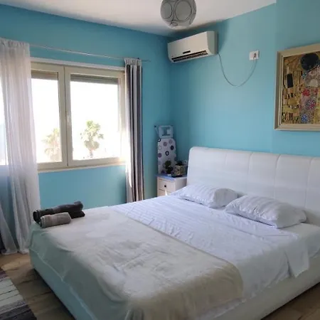 Luxury In Qerret *