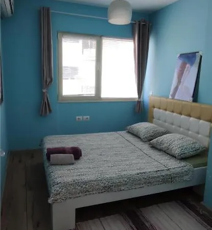 Luxury In Qerret Lägenhet Golem (Tirana)