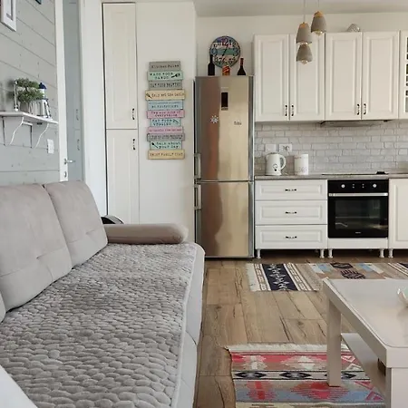 Luxury In Qerret Apartment