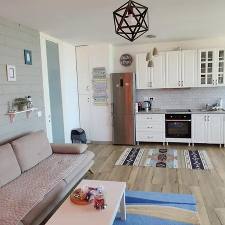 Luxury In Qerret * Golem (Tirana)