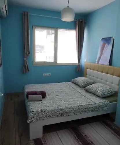 Luxury In Qerret Апартаменты Голем